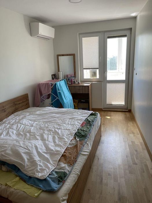 Дава се под наем Тристаен апартамент в Варна, Цветен квартал - 82 кв.м за 613 € - Снимка #2