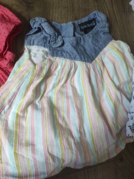 Lot rochițe bebe mărimea 68