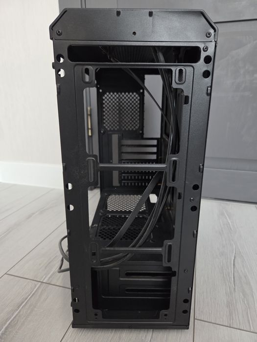 Продаю корпус atom