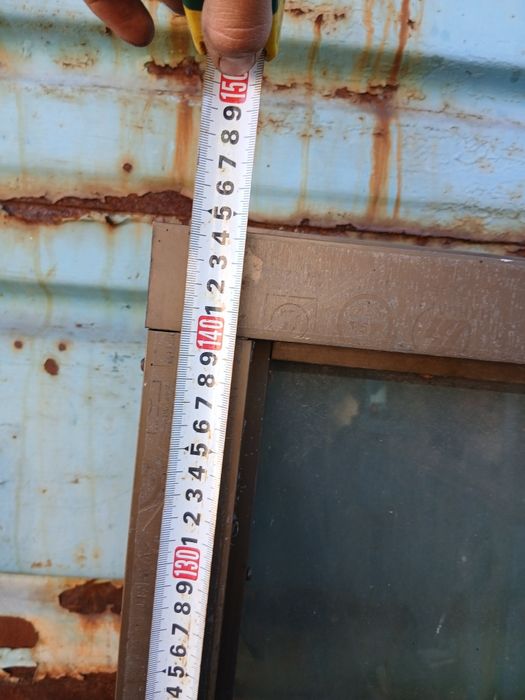 Дверь алюминий-стекло