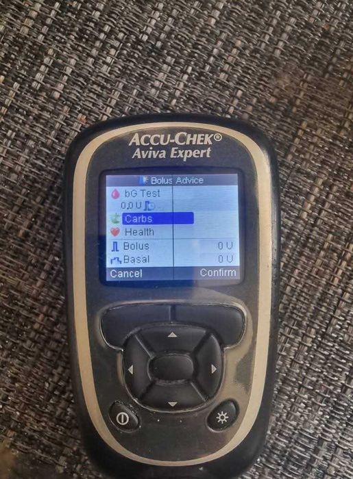 Telecomanda pompa insulina AccuChek .. 350 lei