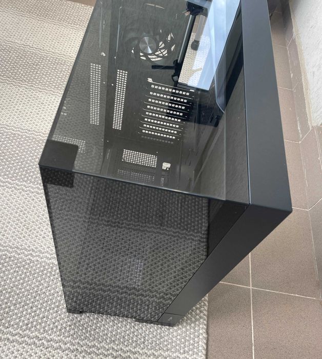 Carcasa FSP U691 Premium Black nou