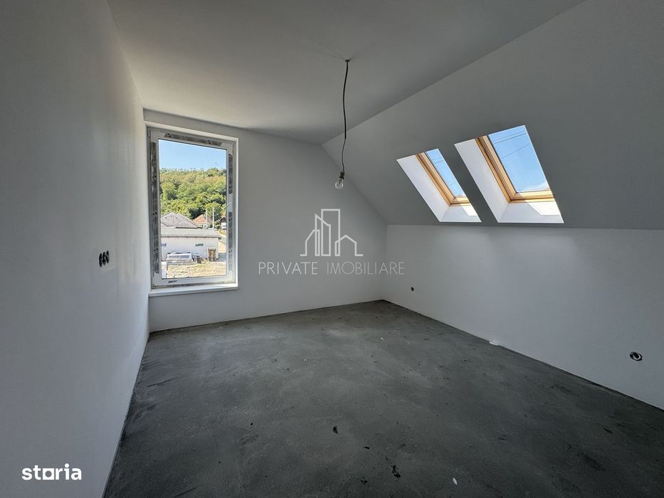 Casa individuală semifinisata, 130 mp, Strada Voinicenilor
