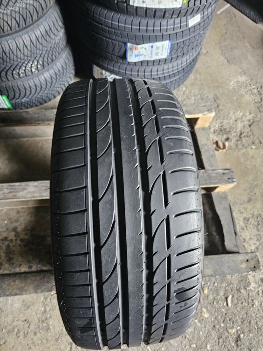 1 anvelopa vara 235 40 19 Bridgestone 7mm 2021