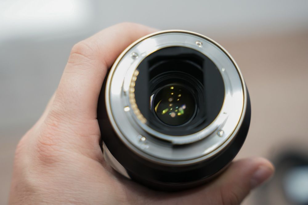 Vând obiectiv Sony 50mm f/1.8+Tamron 28-75mm f/2.8, în stare foarte bună.