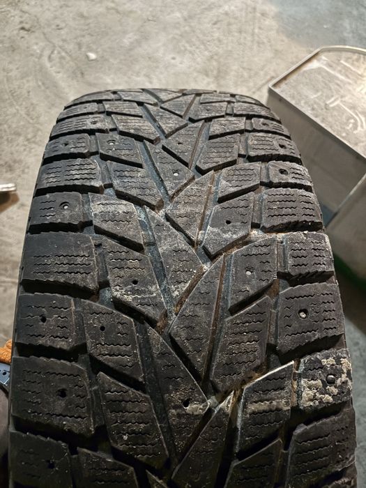 Продам комплект резины Dunlop