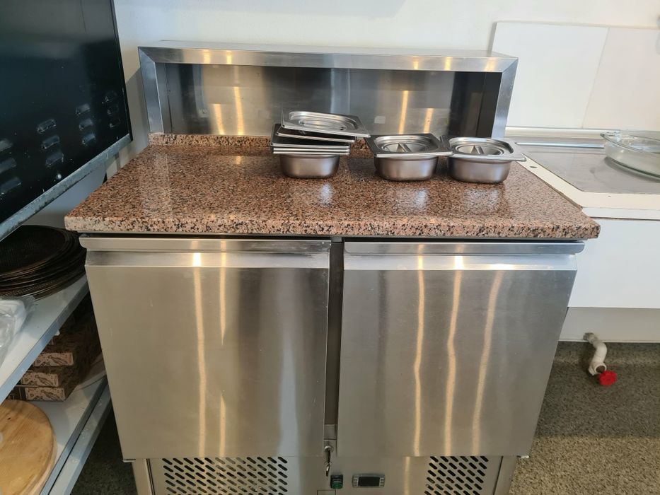 Frigider horeca cu 2 usi