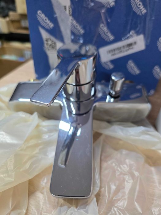 Grohe Lineare baterie de dus perete StarLight Chrome 33865001