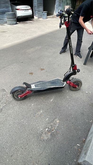 электросамокат Kuquay g-booster