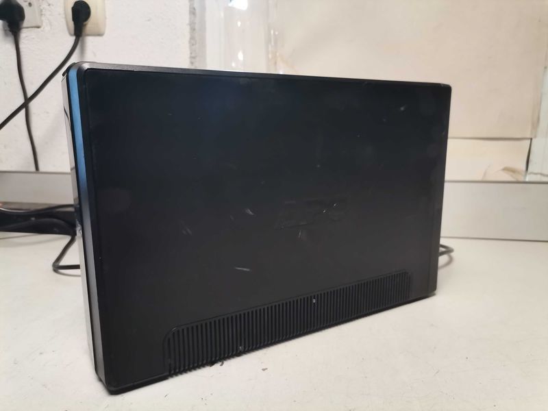 UPS APC Back-UPS Pro 900