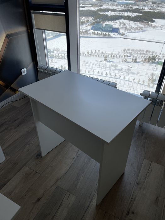 Продаётся стол для рабочего места