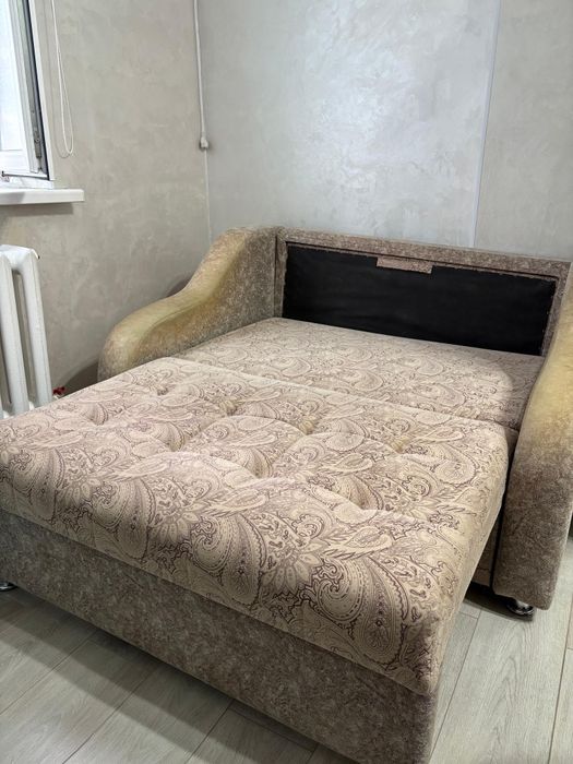 Продам диван самовывоз