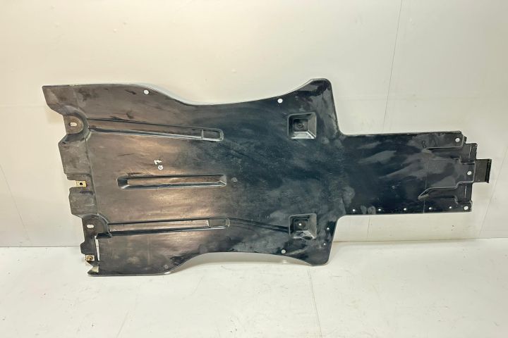 Scut motor 7L8825231 Volkswagen VW Touareg generatia 1 7L seria