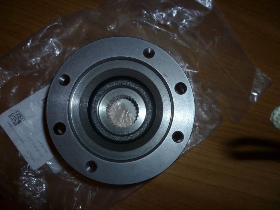 Фланец на Suzuki НОВЫЙ