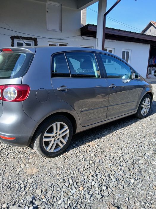 Vând golf plus 5 diesel