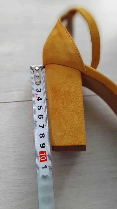 Sandale piele intoarsa 37,NOI, Dama, ambalaj original, marca Bratex