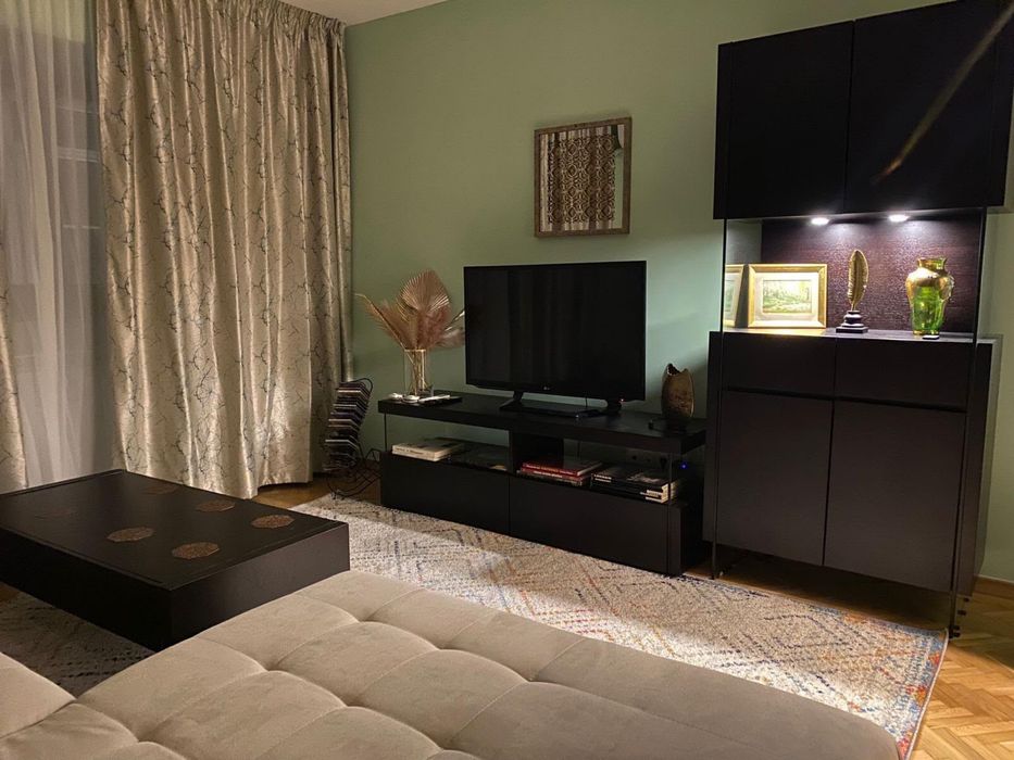 Propietar - Apartament elegant/renovat/3 camere/73mp, Victoriei/Sos. Nicolae Titulescu, Posibilitate loc parcare. 250000 Euro.