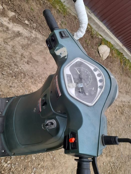 Scuter  49 cc 4t
