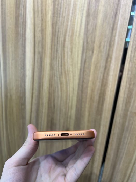Iphone 17 pro orange 256 gb 100% 63 sikl