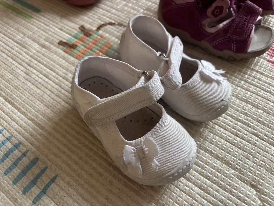 Лот обувки 20, 21 и 23 номер за момиче