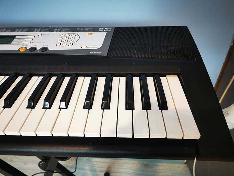 компютърна миди клавиатура YAMAHA PSR E-213 синтезатор с 5 октави