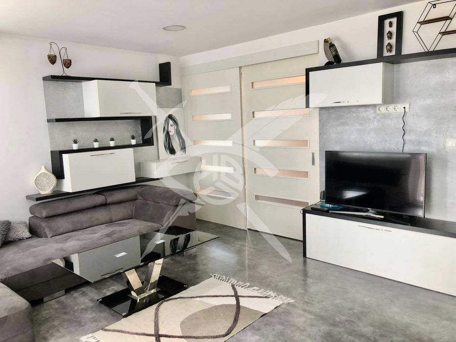 Дава се под наем Двустаен апартамент в Варна, Гръцка махала - 65 кв.м за 650 € - Снимка #1