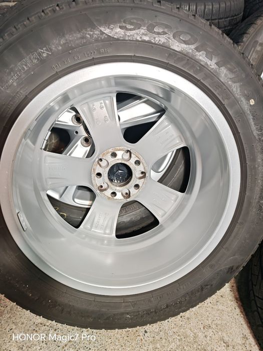 Jante originale Mercedes GLC 235 60R18 Pirelli iarna 2020
