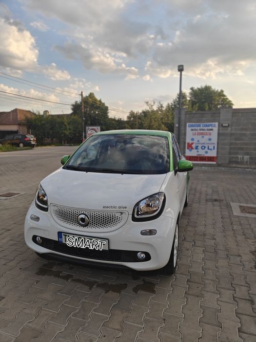 Smart Fourfour electric
