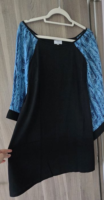 Rochie neagra scurta
