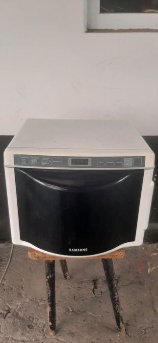 Микроволновка SAMSUNG