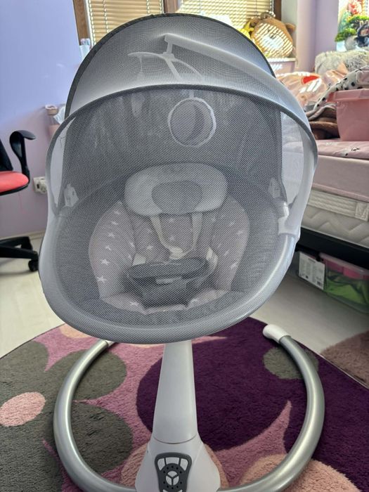 Продавам Електрическа люлка за бебе