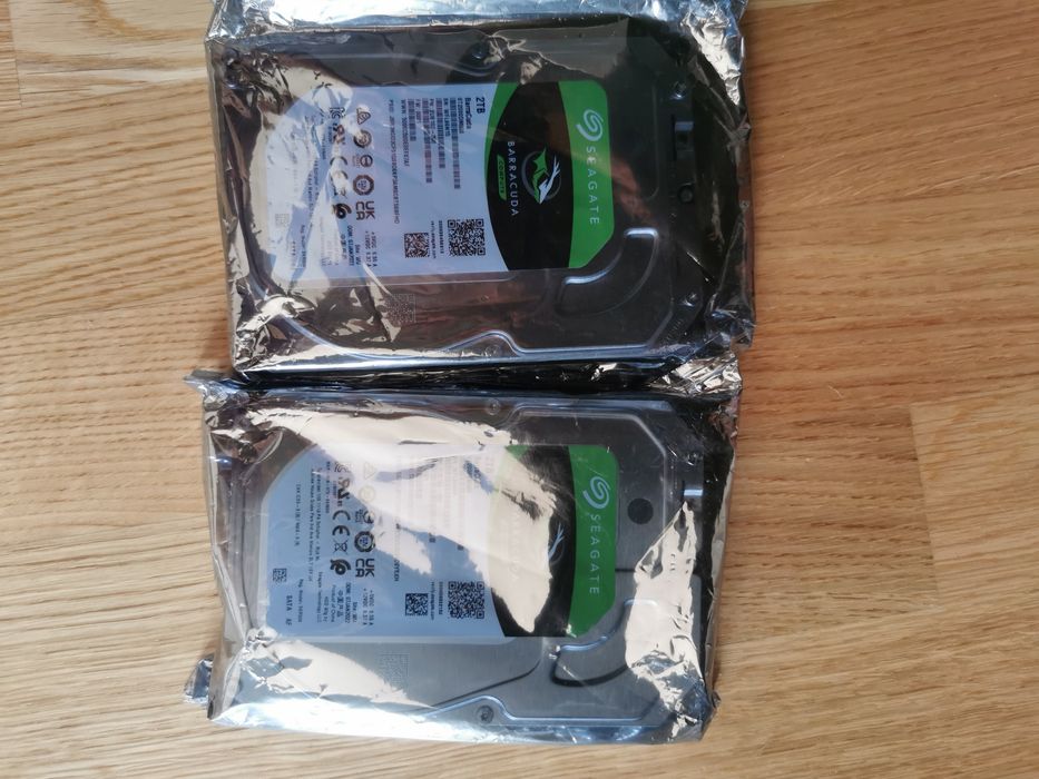 Hard disk Seagate 3,5" 2TB Barracuda 256MB Cache, noi, sigilate