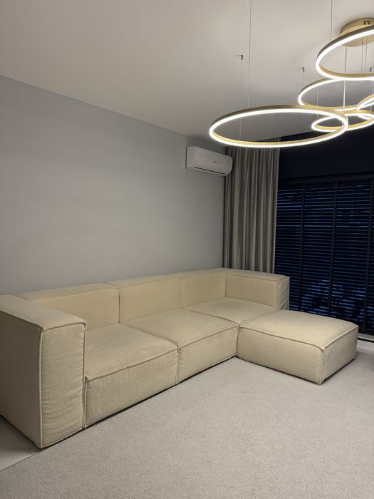 Coltar Cloud 330x200x75 de pe racole.ro