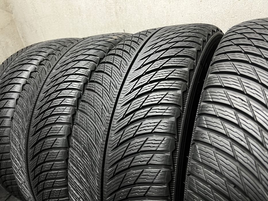 245/45/18 MICHELIN