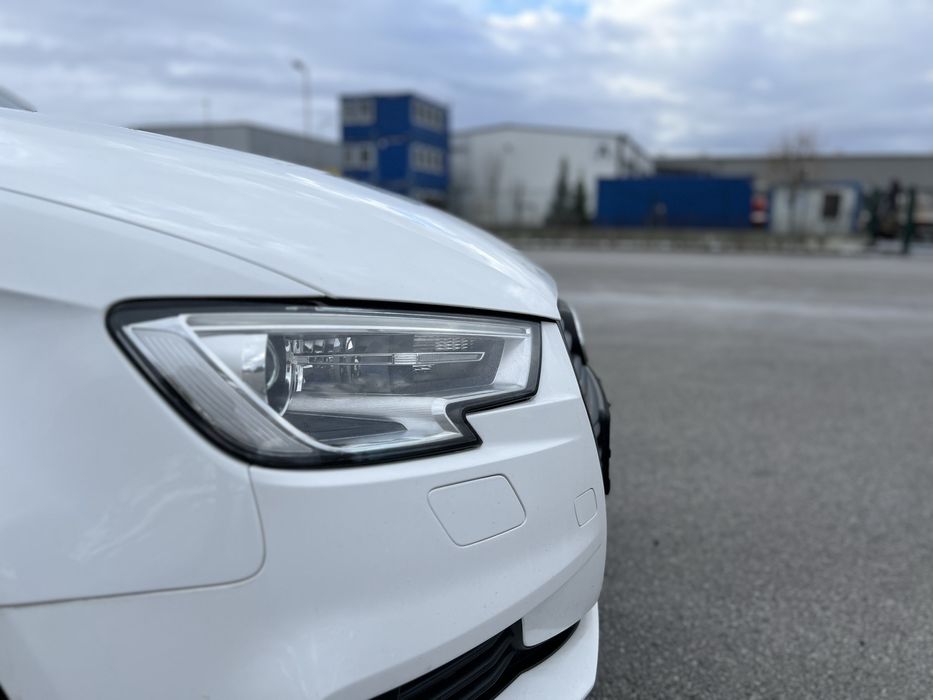 Audi A3 30TFSI 2019г. с регистрация
