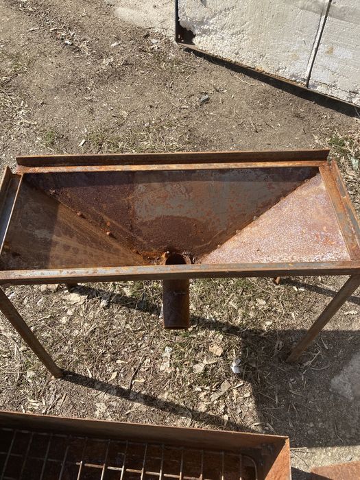 Коптилка для мяса и рыбы, кокталница