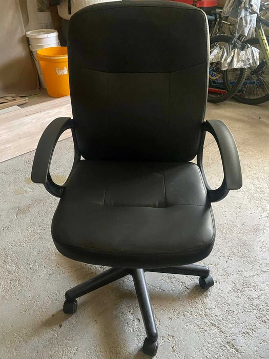 Кожен Офис стол без забележки