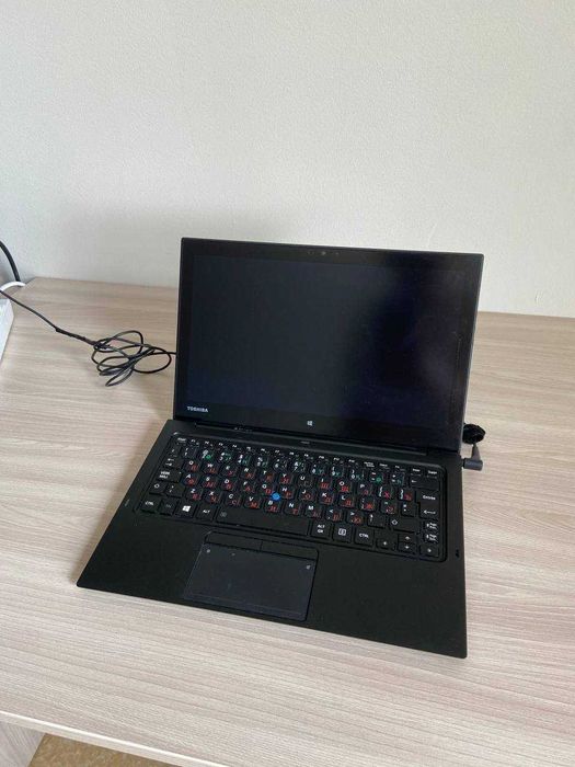 Ноутбук-трансформер Toshiba