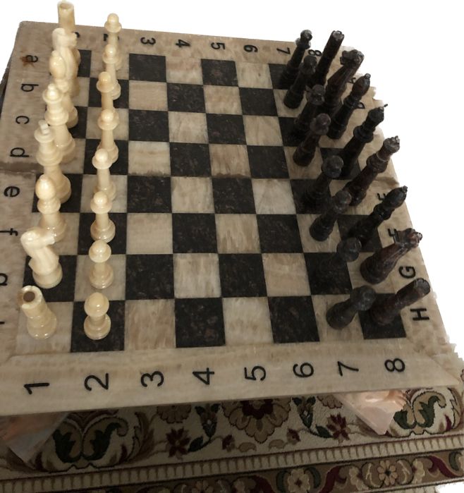 Шахматы огромные из оникса