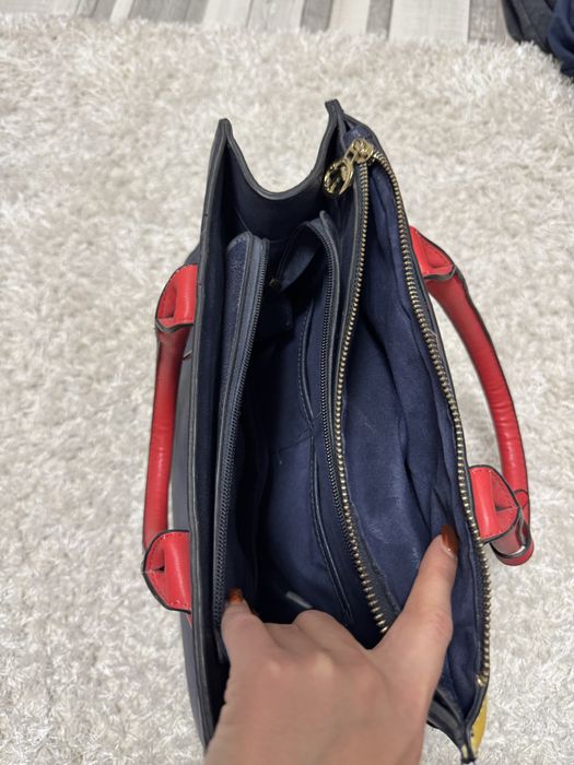 Чанти се продават по отделно всяка;  червената е Vera Pele естествена