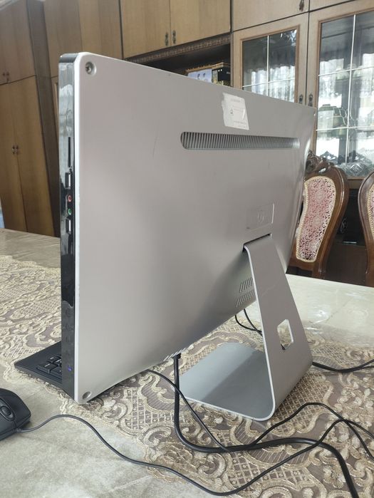 Monoblok Led 22 dyum sotiladi aybi yo‘q ishlashi zo‘r