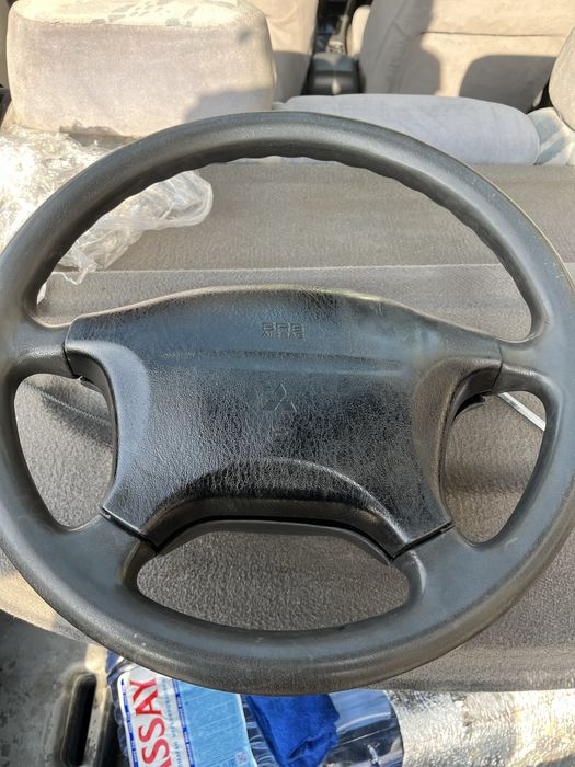 Руль Митсубиси Каризма