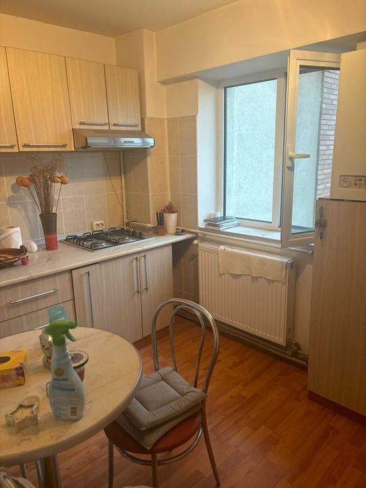 Garsonieră de vânzare