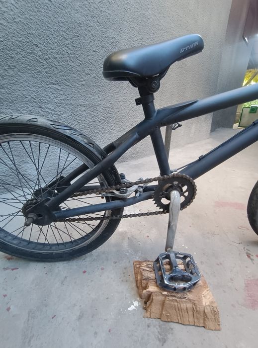 vând BMX foarte bun