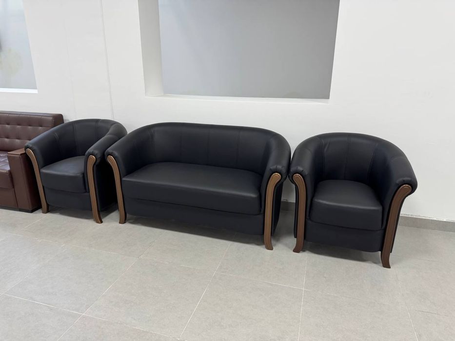 Офисный Диван диван кресло из первой рук