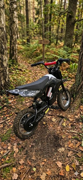 Poket bike electric copii 3-10ani aproape ca nou.