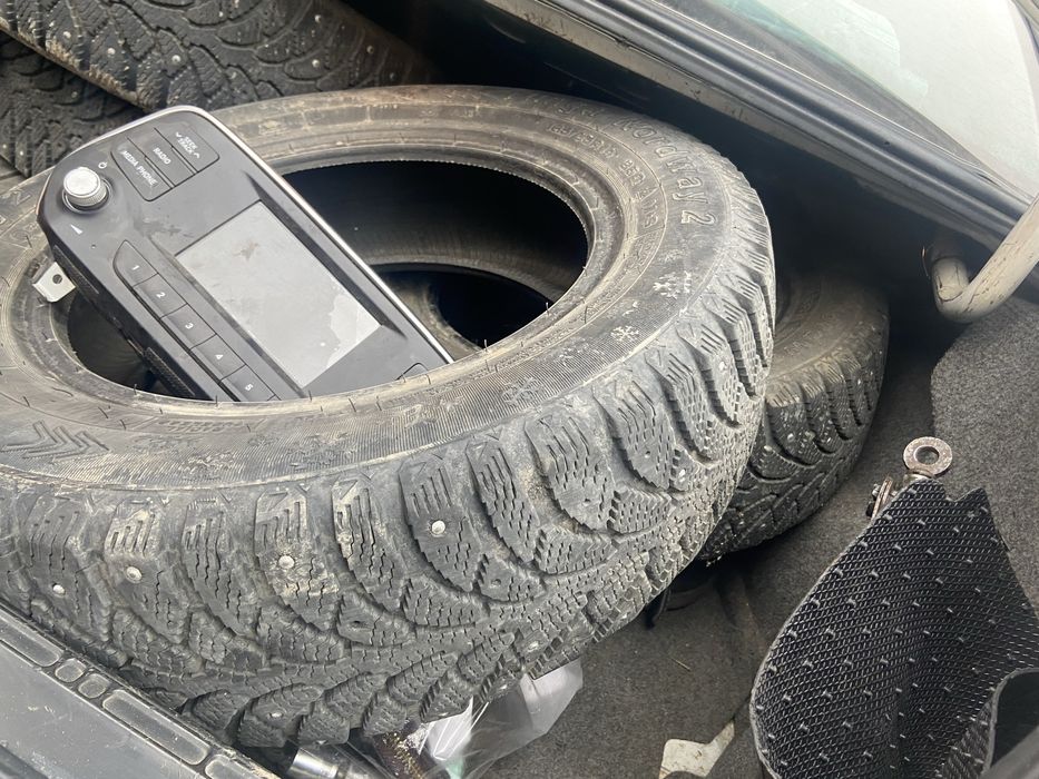 Шины  зимние 14 размер