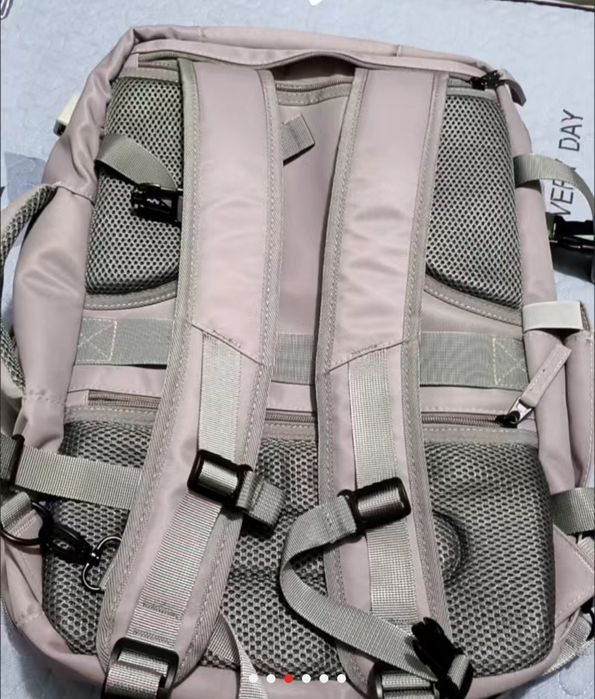 Рюкзак,сумка, в хорошем состоянии.