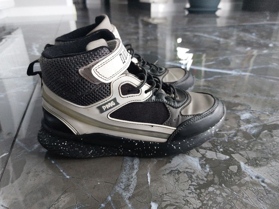 Ghete primigi mar34 cu lumini