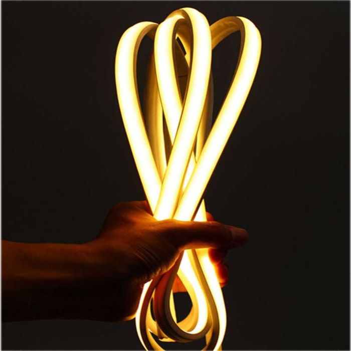 Водоустойчива лед лента 4000K на 220V - за метър